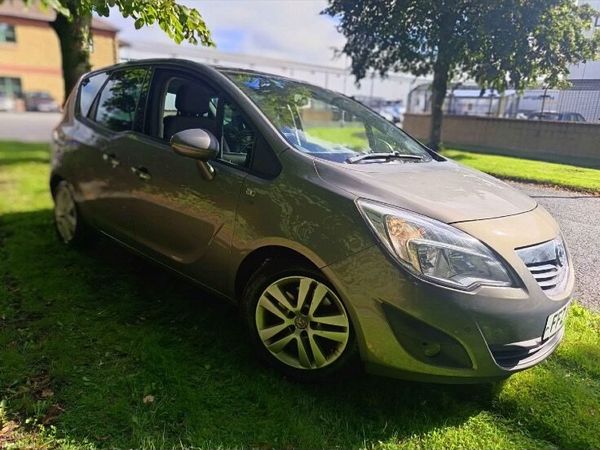 Vauxhall Meriva MPV, Diesel, 2011, Brown