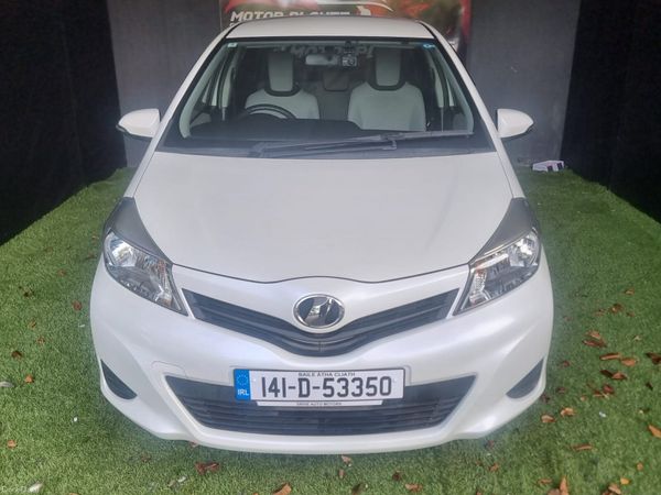 Toyota Vitz Hatchback, Petrol, 2014, Silver