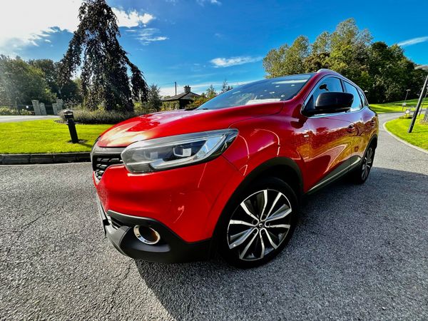Renault Kadjar SUV, Diesel, 2016, Red
