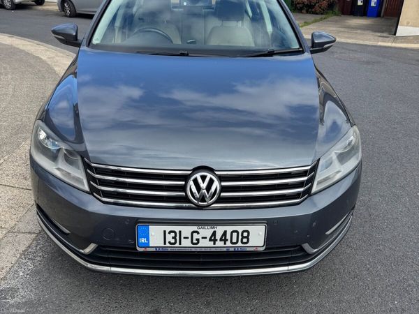 Volkswagen Passat Saloon, Diesel, 2013, Grey