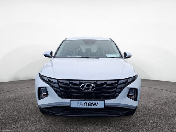 Hyundai Tucson MPV, Petrol Hybrid, 2023, White