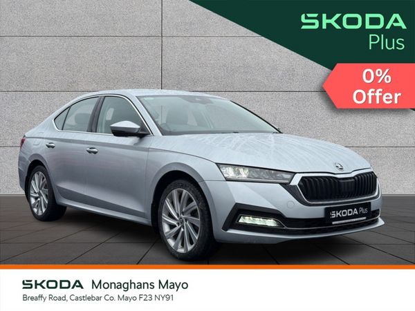 Skoda Octavia Hatchback, Diesel, 2023, Grey