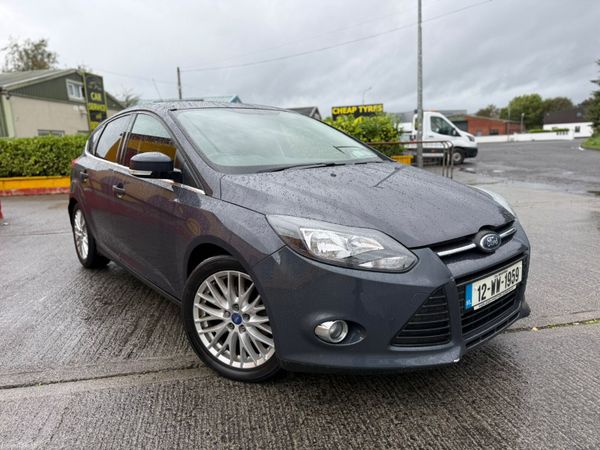 Ford Focus Hatchback, Diesel, 2012, Grey