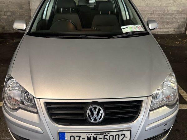 Volkswagen Polo Hatchback, Petrol, 2007, Silver