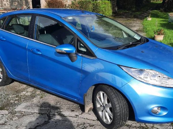 Ford Fiesta Hatchback, Diesel, 2010, Blue