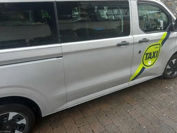 Ford Transit Custom MPV, Petrol Plug-in Hybrid, 2025, Grey