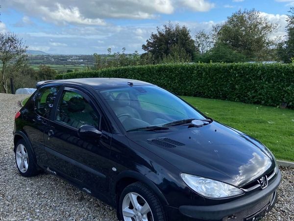 Peugeot 206 Hatchback, Petrol, 1999, Black