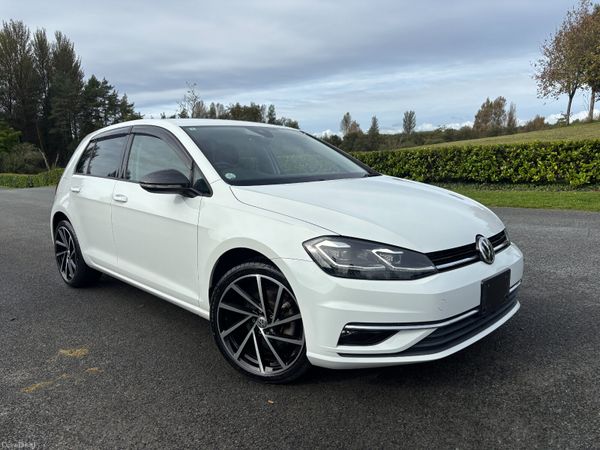 Volkswagen Golf Hatchback, Petrol, 2017, White