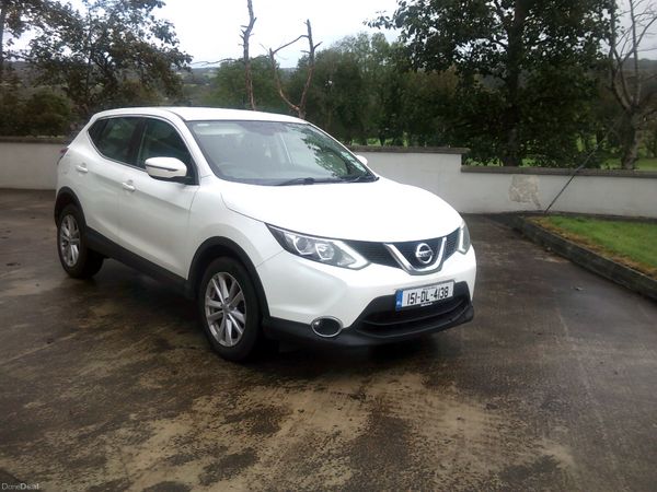 Nissan Qashqai Hatchback, Diesel, 2015, White