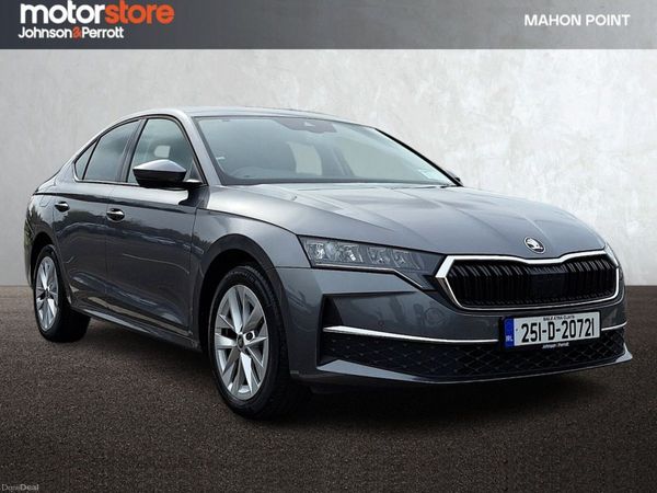 Skoda Octavia Saloon, Petrol, 2025, Grey