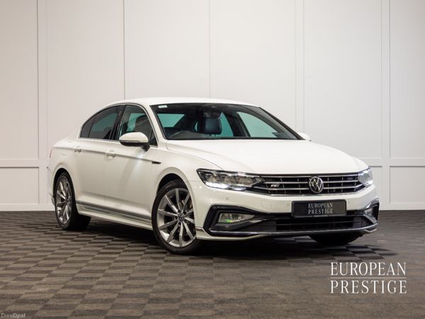 Volkswagen Passat Saloon, Diesel, 2020, White