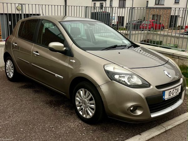 Renault Clio Hatchback, Ethanol Petrol, 2010, Gold