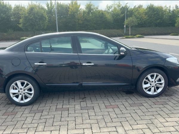 Renault Fluence Saloon, Diesel, 2015, Black