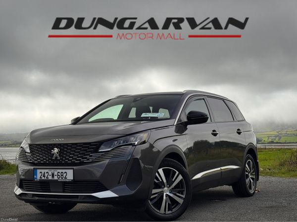 Peugeot 5008 MPV, Diesel, 2024, Grey