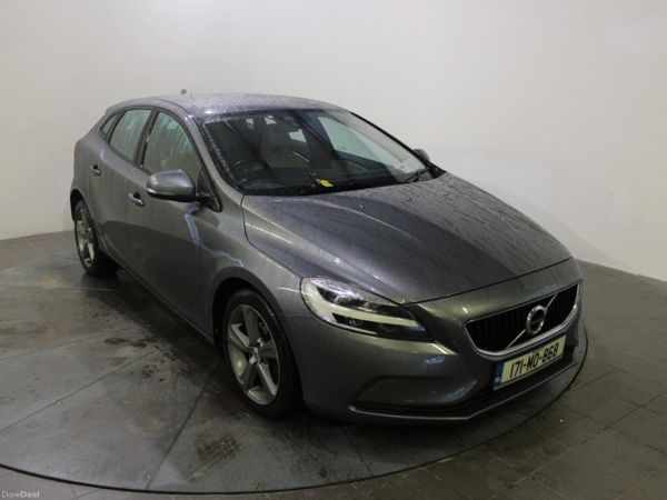 Volvo V40 Hatchback, Diesel, 2017, Grey