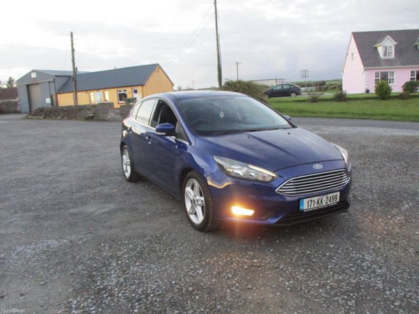 Ford Focus Hatchback, Diesel, 2017, Blue