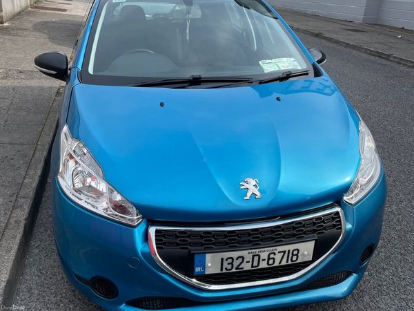 Peugeot 208 Hatchback, Petrol, 2013, Blue