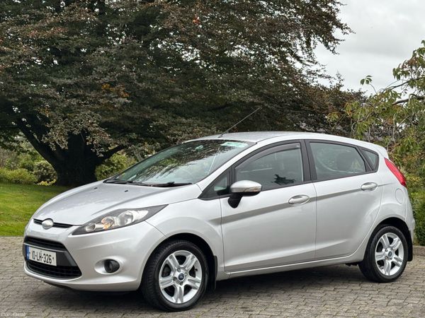 Ford Fiesta Hatchback, Diesel, 2010, Silver