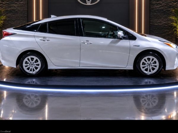 Toyota Prius Hatchback, Petrol Hybrid, 2018, Silver