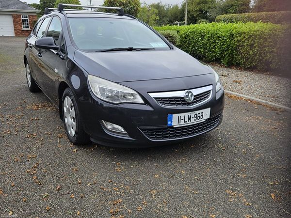 Vauxhall Astra Estate, Diesel, 2011, Black