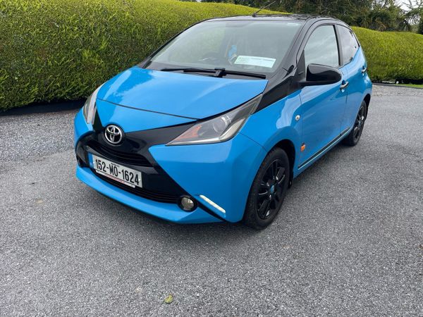 Toyota Aygo Hatchback, Petrol, 2015, Blue