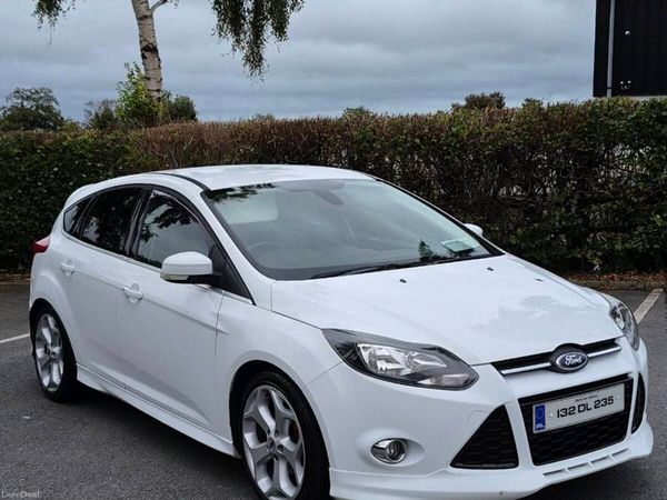Ford Focus Hatchback, Diesel, 2013, White
