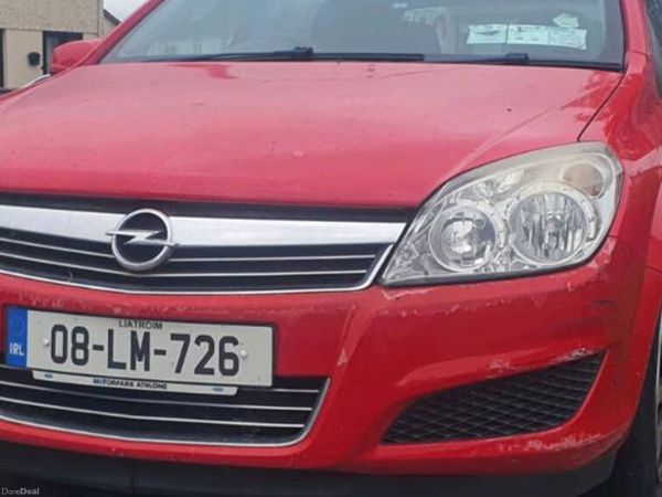 Opel Astra Hatchback, Petrol, 2008, Red
