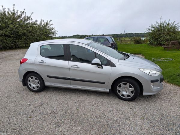 Peugeot 308 Hatchback, Diesel, 2010, Silver