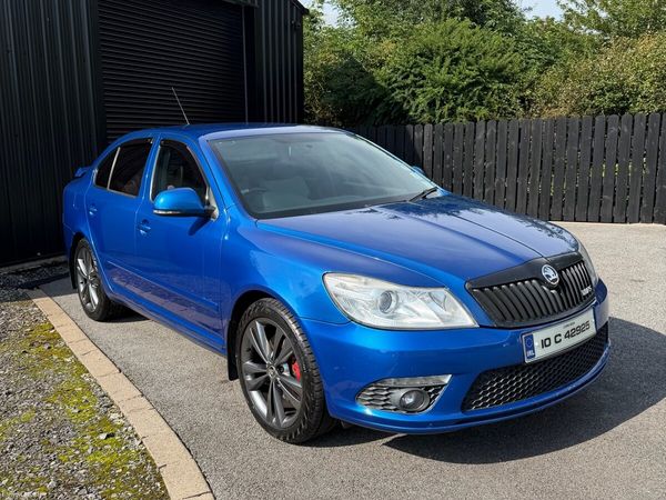 Skoda Octavia Hatchback, Diesel, 2010, Blue