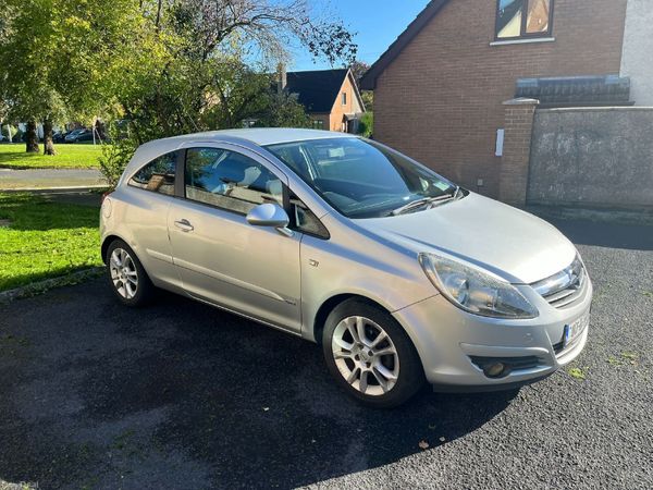 Opel Astra Hatchback, Petrol, 2007, Black