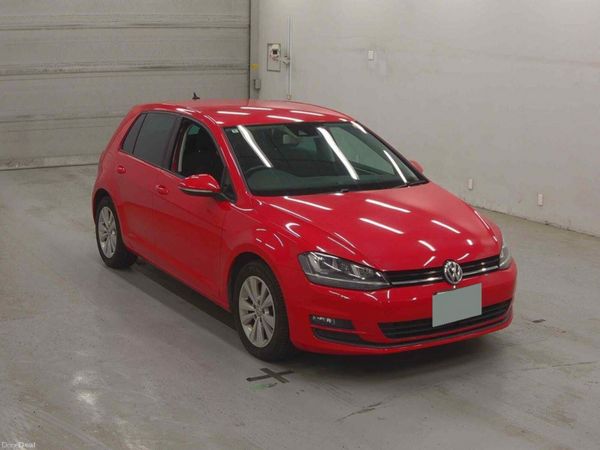 Volkswagen Golf Hatchback, Petrol, 2016, Red