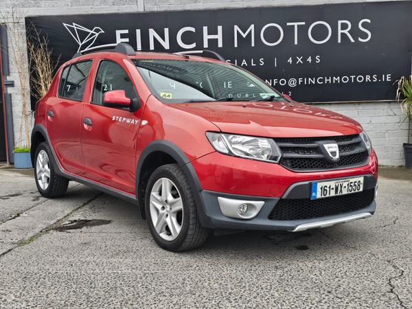 Dacia Sandero Stepway Hatchback, Diesel, 2016, Red