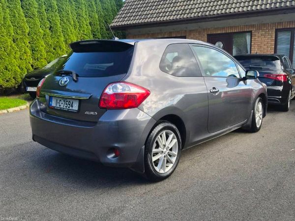 Toyota Auris Hatchback, Petrol, 2011, Grey