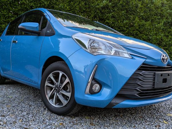 Toyota Yaris Hatchback, Petrol, 2018, Blue