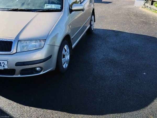 Skoda Fabia Hatchback, Petrol, 2005, Beige