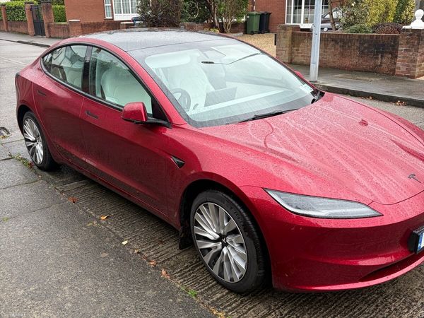 Tesla Model 3 Saloon, Electric, 2026, Red