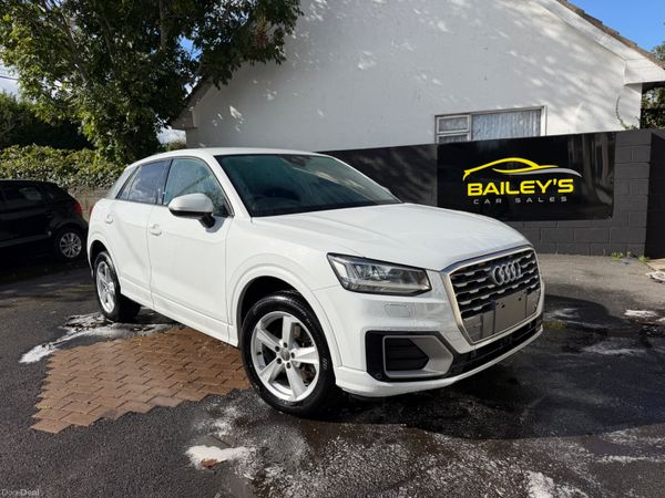 Audi Q2 SUV, Petrol, 2017, White