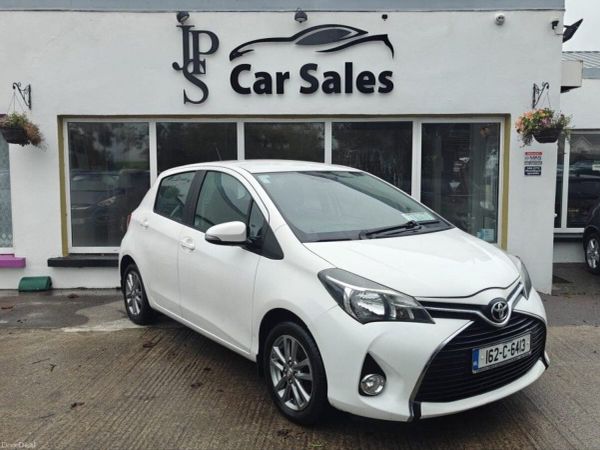 Toyota Yaris Hatchback, Petrol, 2016, White