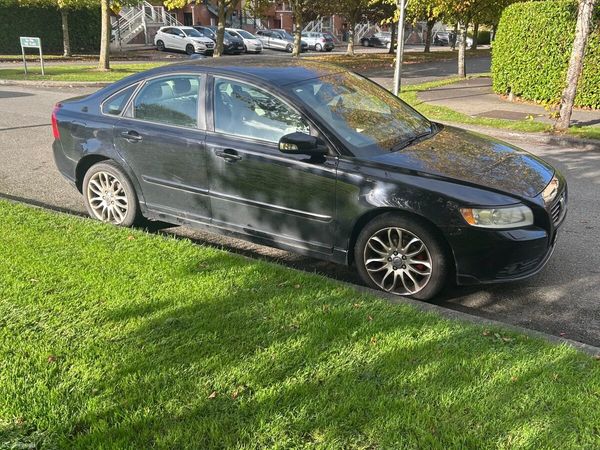 Volvo S40 Saloon, Diesel, 2008, Black