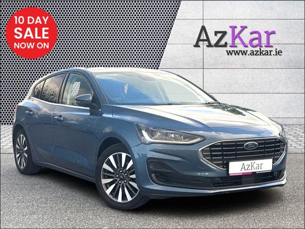 Ford Focus Hatchback, Petrol, 2024, Blue