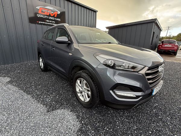 Hyundai Tucson SUV, Petrol, 2017, Grey