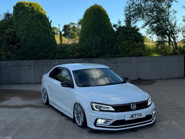 Volkswagen Jetta Saloon, Diesel, 2015, White