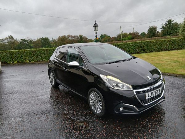 Peugeot 208 Hatchback, Petrol, 2017, Black