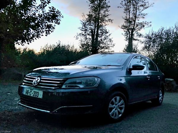 Volkswagen Passat Saloon, Diesel, 2014, Grey