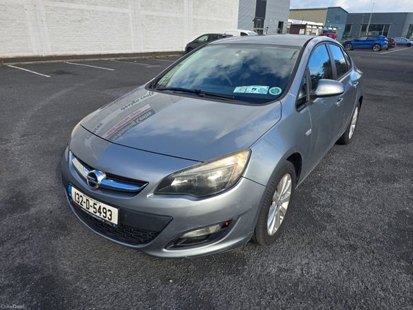 Opel Astra Saloon, Diesel, 2013, Silver