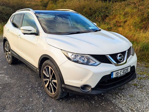 Nissan Qashqai Hatchback, Diesel, 2015, White