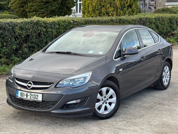 Opel Astra Saloon, Petrol, 2016, Grey