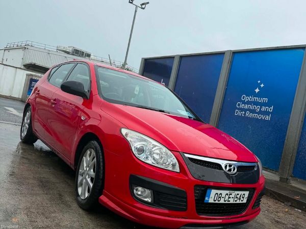 Hyundai i30 Hatchback, Petrol, 2008, Red