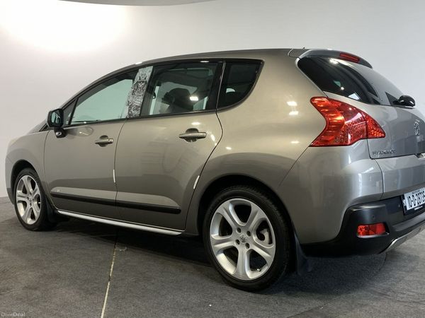 Peugeot 3008 MPV, Diesel, 2010, Grey