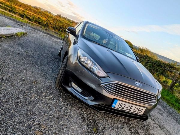Ford Focus Hatchback, Diesel, 2015, Grey
